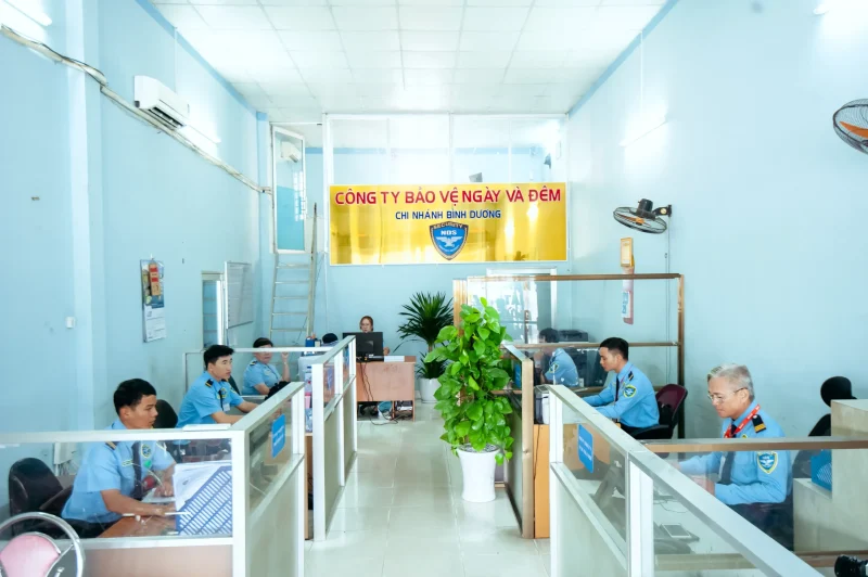 Tuyển dụng bảo vệ chuyên nghiệp, đãi ngộ hấp dẫn 2025