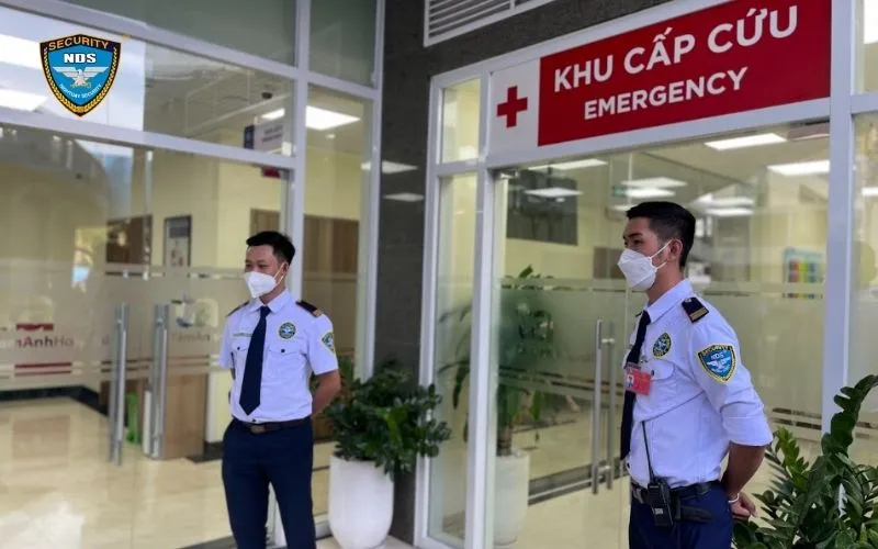 3 lý do chọn thuê bảo vệ nội bộ hay bảo vệ chuyên nghiệp