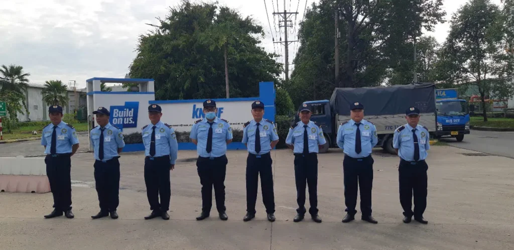 4 Lợi ích khi thuê bảo vệ dài hạn cho nhà máy