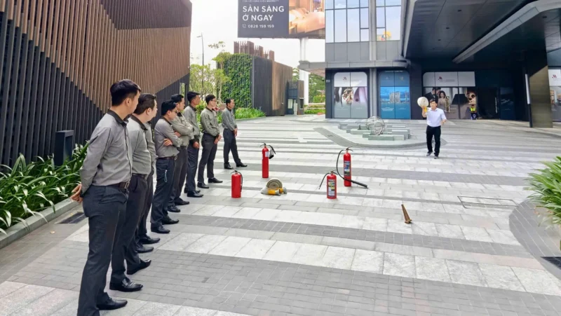 3 lý do nên đầu tư dịch vụ bảo vệ chất lượng cao